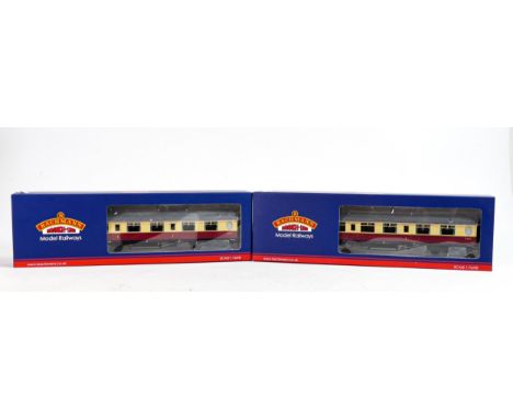 Model trains - 34-486 Bachmann Thompson 1st Class Corridor Coach together with 34-411 Thompson Composite corridor. Boxed (2) 
