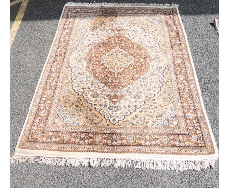 Large tasseled Rug Carpet. 107.5cm x 71.5cm 