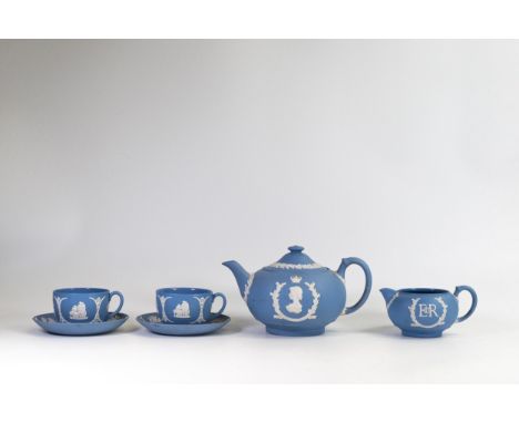 Wedgwood blue Jasper ware larger size teapot, milk jug &amp; 2 x cups &amp; saucers. (6) 