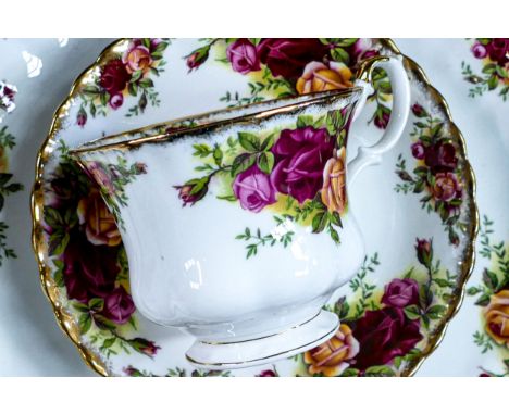 Royal Albert Old Country Roses pattern tea &amp; dinner ware, 63 pieces in 2 trays - light use (63) 