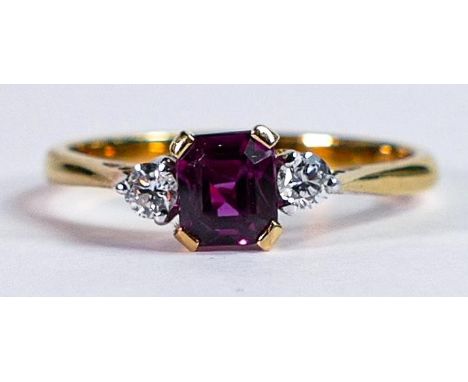 18ct gold ring set with centre square cut ruby with diamond on each side, size N, 2.7g. 