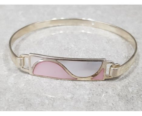 Ladies silver 925 bangle with Mother of pearl inlay (11.9g)