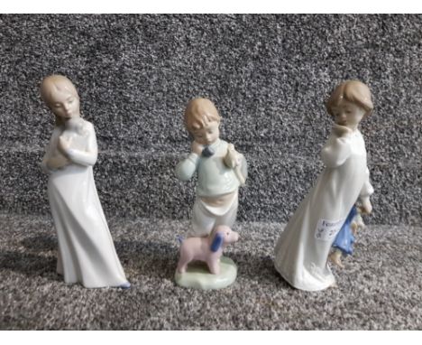 Nao for Lladro 3 figures of children, all perfect.