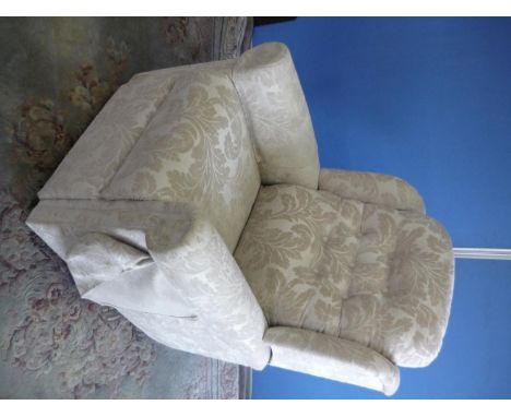 Upholstered manual reclining armchair 