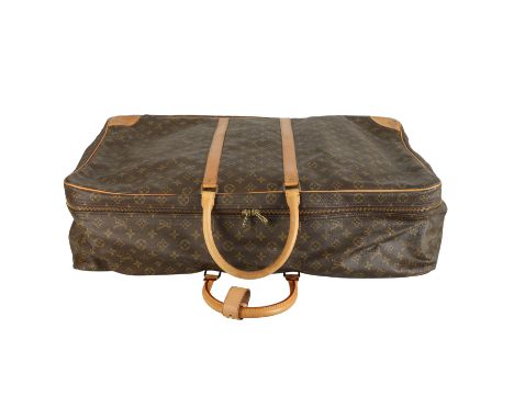 LOUIS VUITTON VINTAGE Reisekoffer ‘SIRIUS 70’, coll.: 1990, akt. NP.: ca. 2.200,-€. Monogram Canvas Serie mit Rindsleder-Deta