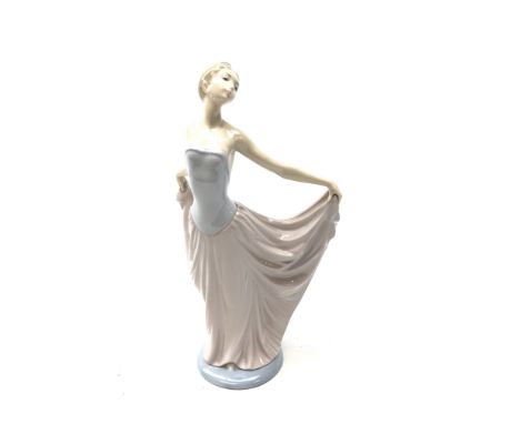 Lladro figure 'The Dancer' no. 5050 H30cm  Condition Report Excellent condition Click here for further images, condition, auc