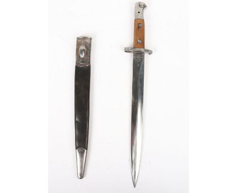 British 1903 Bayonet: Parade polish bayonet with date 1903  and armour stamps to blade , complete with scabbard, hilt being u