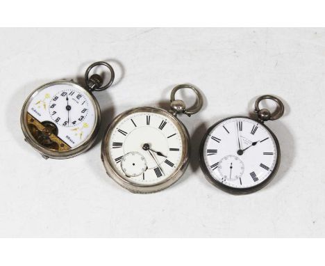 A late Victorian silver cased open face gents pocket watch (lacking glass) having keywind movement case assayed Birmingham 18