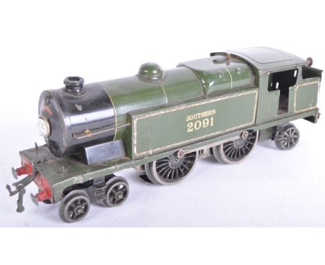A vintage Hornby O gauge 20V electric model railway trainset locomotive engine.&nbsp; The loco being 4-4-2 Southern Railways 