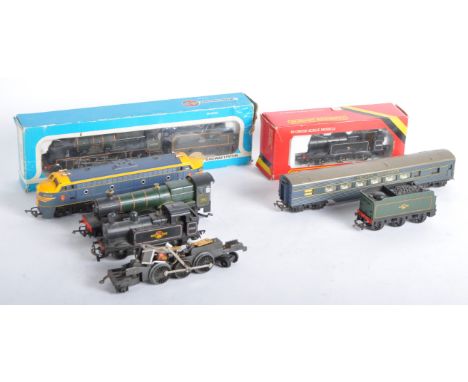 A collection of assorted 00 gauge model railway trainset locomotive engines to include; Hornby R.058 British Railways 0-6-0T 