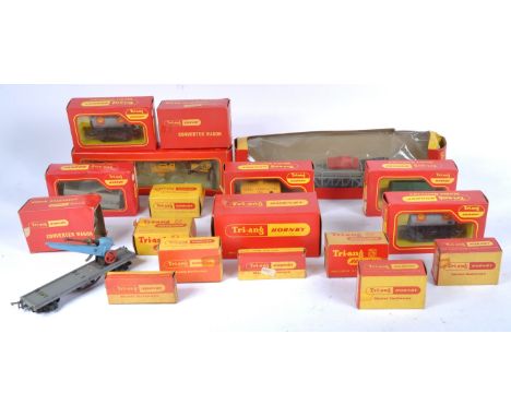 A collection of vintage Triang / Tri-ang Hornby 00 gauge model railway trainset locomotive rolling stock wagons and accessori
