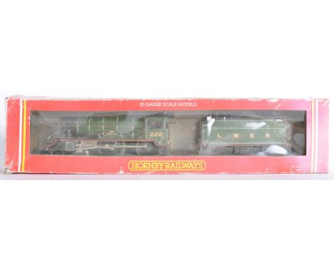 An original vintage Hornby 00 gauge model railway trainset locomotive engine No. R.123 Hunt Class LNER 4-4-0 ' The Berkeley '