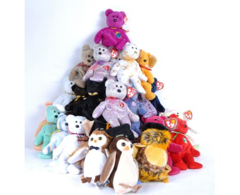 A collection of x30 assorted vintage TY Beanie Babies soft toy teddy bears to include; B.B Bear, Cheery, Wisest Owl, Kicks, C