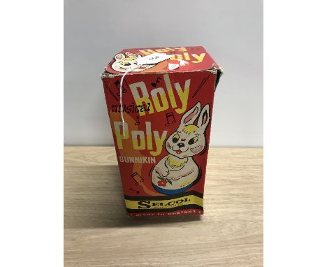 VINTAGE ROLY POLY MUSICAL BUNNYKINS BY SELCOL IN ORIGINAL BOX