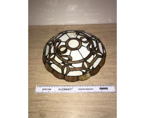 TIFFANY STYLE LIGHT SHADE