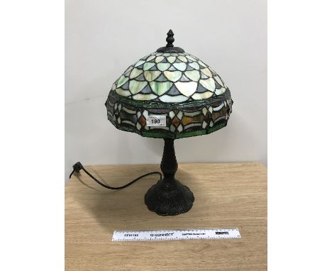 TIFFANY STYLE TABLE LAMP