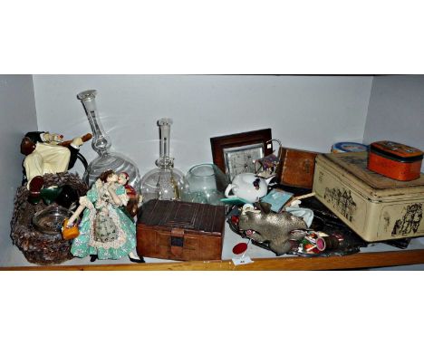 Miscellaneous items (one shelf)