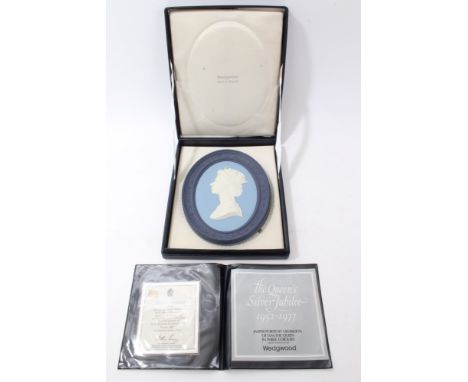 The 1977 Silver Jubilee of HM Queen Elizabeth II, Wedgwood limited edition portrait plaque - no 163/500 of oval form in origi