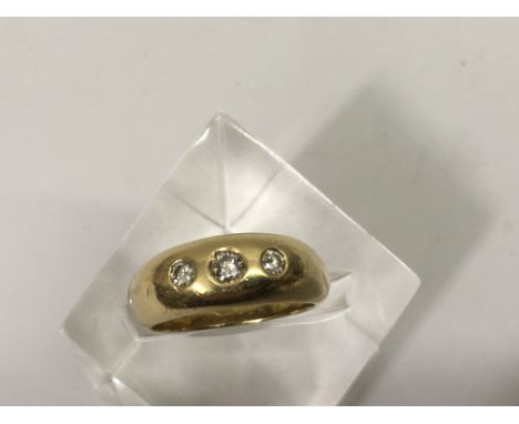 A gent's 18ct gold 'Gypsy' ring set with single diamond, 1/2ct.Approx Q/R