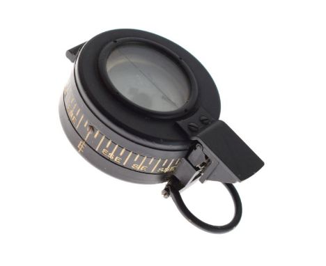 Militaria - World War II pocket compass dated 1939   Condition: 