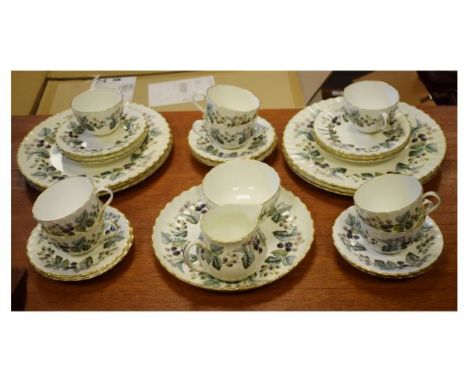 Royal Worcester Lavinia pattern six person tea and part dinner service   Condition: 