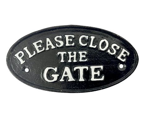 Cast Iron 'Please Close the Gate' sign,  L17cm