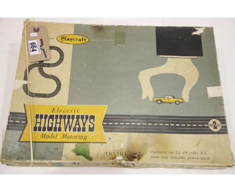 Playcraft Electric Highways model slot car set with cars, track, controllers, instructions etc P&P Group 2 (£18+VAT for the f