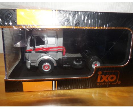 1.43 Scale IXO Mercedes Benz SK 11 1838 1994Tractor Unit. P&P Group 1 (£14+VAT for the first lot and £1+VAT for subsequent lo