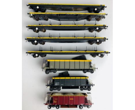 9x Kit Built &amp; Ready To Run 4mm 'FITTED WITH P4 WHEEL SETS' Wagons - All Fitted with Chain Link Couplings - Unboxed. P&am