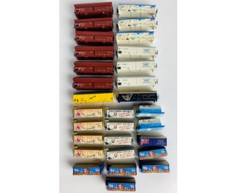 30x Marklin Z Gauge Wagon Bodies - All Unboxed. P&amp;P P&amp;P Group 1 (£14+VAT for the first lot and £1+VAT for subsequent 