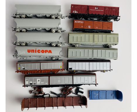 12x 4mm Wagons SPARES / REPAIRS ONLY - Parts Missing - Some Bodies Only - Mix of P4 Wheel Sets Fitted to Some - VIEWING ESSEN