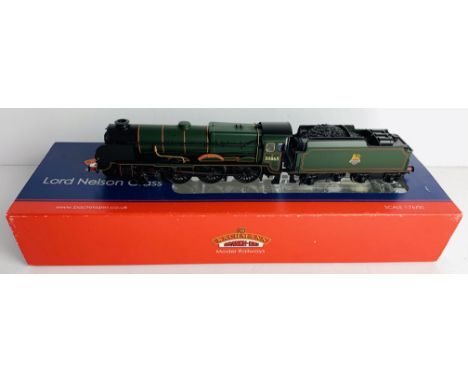 Bachmann OO Gauge 31-409 Lord Nelson 30865 'Sir John Hawkins' BR Green Ealry Emblem Loco - Boxed. P&amp;P Group 1 (£14+VAT fo