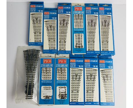 11x Boxed Peco OO Gauge Code 100 Streamline Insulfrog Points &amp; 1x Unboxed 3 Way Point Fitted with 2x Point Motors. P&amp;