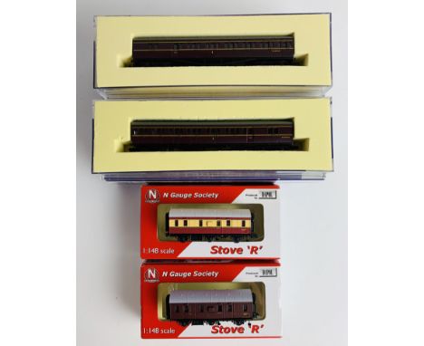 2x Dapol / N Gauge Society Stove R Coaches in BR Maroon &amp; Crimson/Cream &amp; 2x Dapol Passenger Coaches - All Boxed. P&a