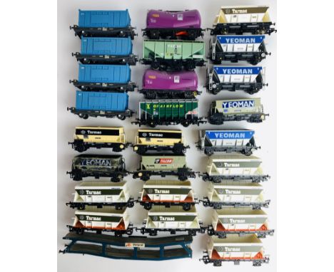 26x Kit Built &amp; Ready To Run 4mm 'FITTED WITH P4 WHEEL SETS' Most Lacking Couplings, Some have Parts Missing - VIEWING ES