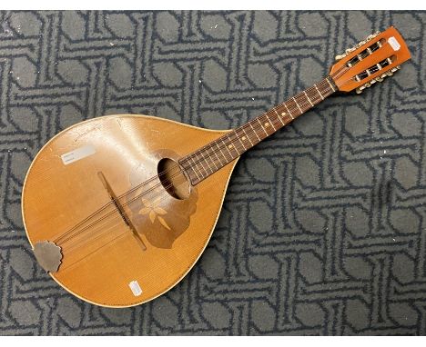MANDOLIN