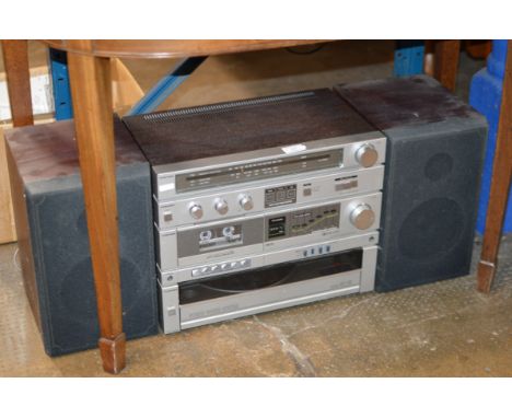 VINTAGE TOSHIBA TWIN SPEAKER HI-FI SYSTEM     