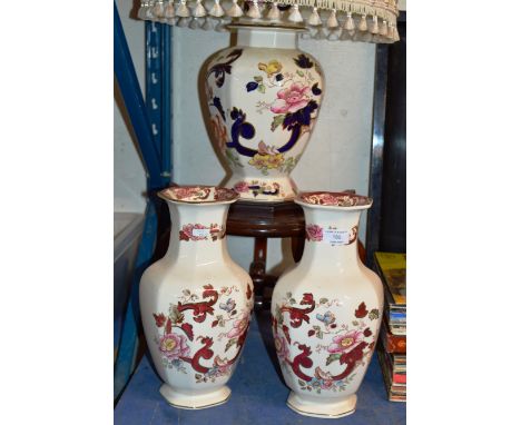 PAIR OF MASONS POTTERY VASES, MASONS POTTERY LAMP &amp; LARGE ORIENTAL STYLE VASE STAND     