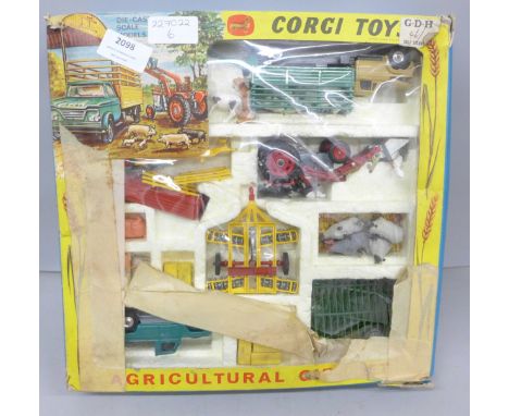 A Corgi Toys Agricultural Gift Set No. 5, comprising of Massey Ferguson tractor and trailer, Land Rover livestock transporter