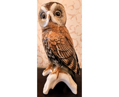 Karl Ens glazed ceramic owl. Approx. 25.5cms
reasonable used condition