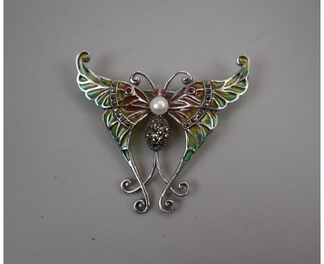 Silver &amp; enamel pearl set butterfly pendent/brooch 