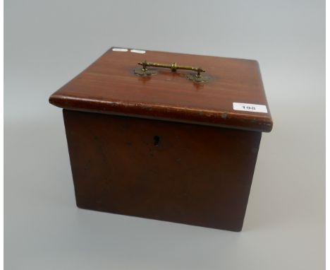Brass handled tea caddy -&nbsp;Box L: 21.5cm&nbsp; W: 24cm&nbsp; H: 16.5cm&nbsp;&nbsp; Lid L: 22.5cm&nbsp; W: 26cm approx