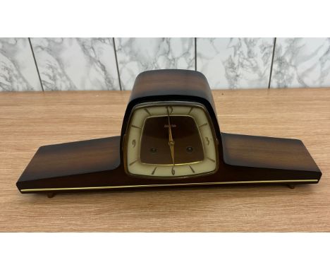 Art deco 2 keyhole aakra mantel clock 