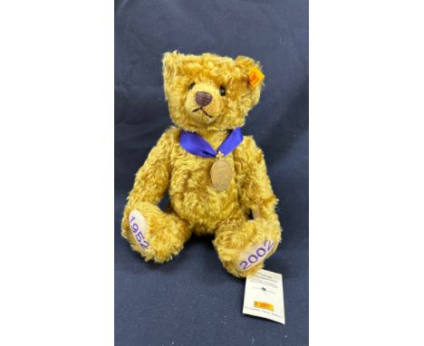 Steiff golden jubilee 660740 with tags 