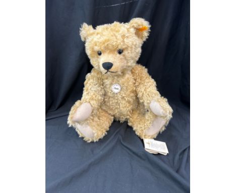 Steiff growler classic bear 004728, jointed with tags, genuine mohair 