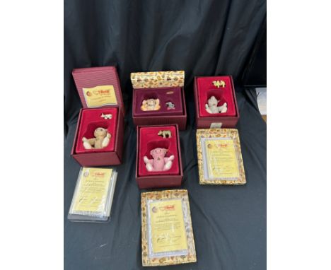 Selection of 4 boxed Steiff Enesco collection bears, 1991, 1995, 1992. 3 with COA 