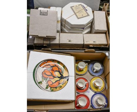 Miscellaneous ceramics, to include Wedgwood reproduction Clarice Cliff bone china teawares and collectors plates, mostly boxe