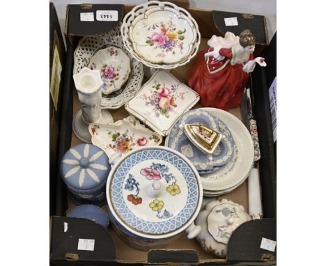 Miscellaneous ceramics, including Royal Crown Derby bone china Posies pattern trinket ware, Royal Doulton bone china Flower o