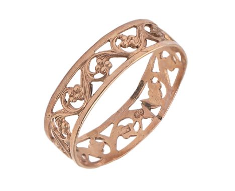 A gold openwork ring,&nbsp;&nbsp;marked 585, 1.4g, size N  Slightly dented