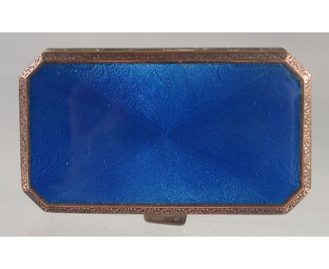 A LADIES’ SILVER AND BLUE ENAMEL CIGARETTE CASE. 3ins long.
